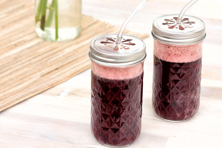 Blueberry kombucha with acai berry - exotic, tasty and full of power - the final