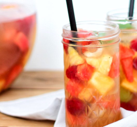 Sparkling kombucha punch with melon, berries and pineapple - a burner for every party - the final