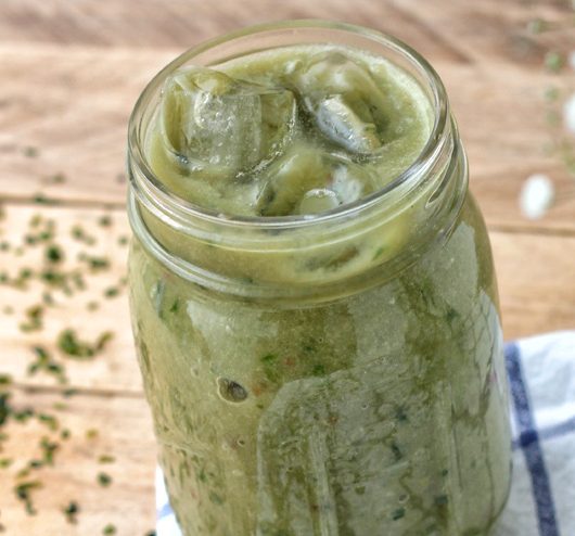 Avocado trifft Spirulina im Kombucha Drink mit Apfel und Gurke - EinTurbo für deinen Tag - Das Eis