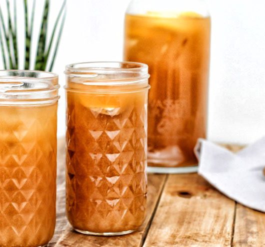 Zweit Fermentation bei Kombucha - Hauptbild - ein fruchtig prickelndes Geschmackserlebnis