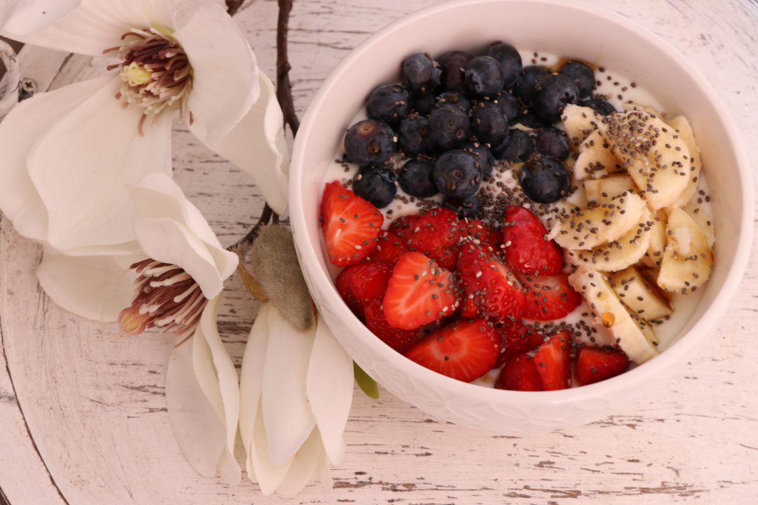 milk kefir fruit dream - a tasty kefir creation to start a hot summer day with - main picture