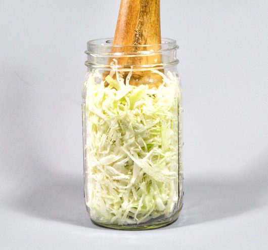 Fermentiertes Sauerkraut- Der Klassiker unter den Fermenten - Holzstampfer