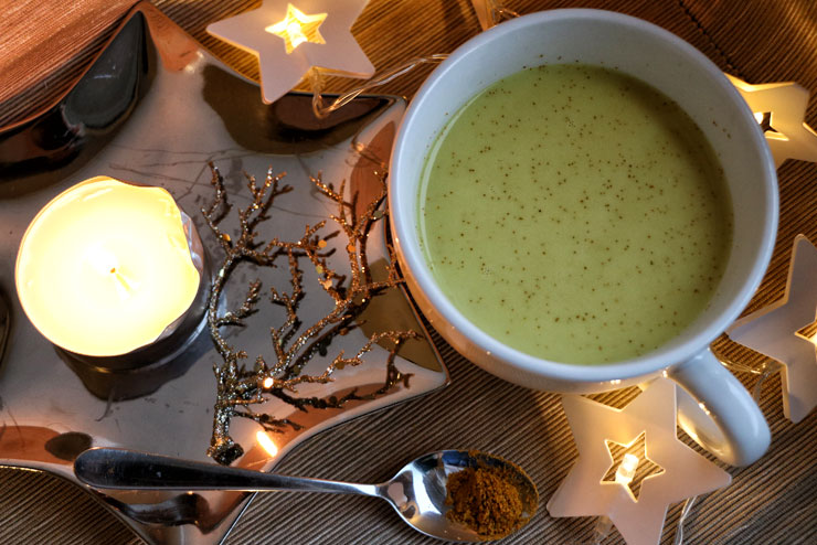 Kurkuma Latte mit Milchkefir – die goldene Milch für kalte Tage - goldene Milch