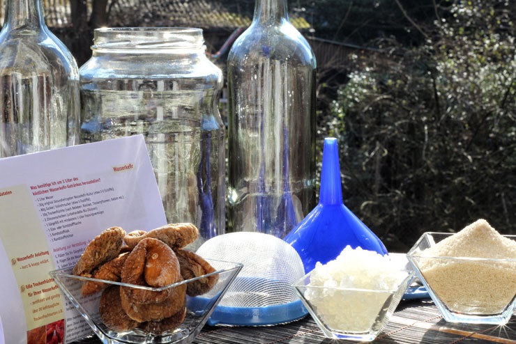 Welches Zubehör brauche ich um Wasserkefir selbst herzustellen?
